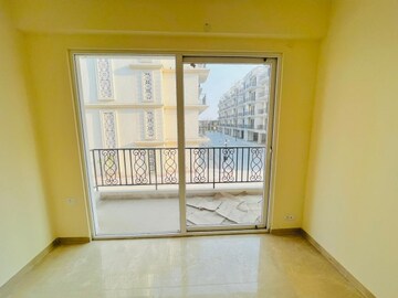 Room in 3 BHK Apartment at Signature Global Park 4 and 5, Sohna Sector 36 – for Sale