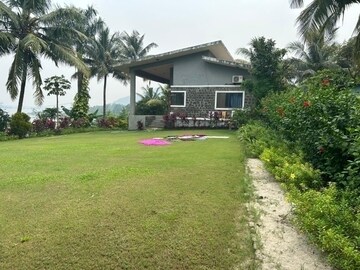 2.5 BHK Apartment – Garden View at JMD Empire, Sector 62 - for Sale