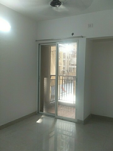 Room in 1 BHK Apartment at DB Orchid Ozone, Dahisar East – for Sale