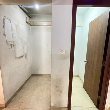 Building Lobby in 1.5 BHK Apartment at Lodha Lakeshore Greens, Hedutane – for Sale