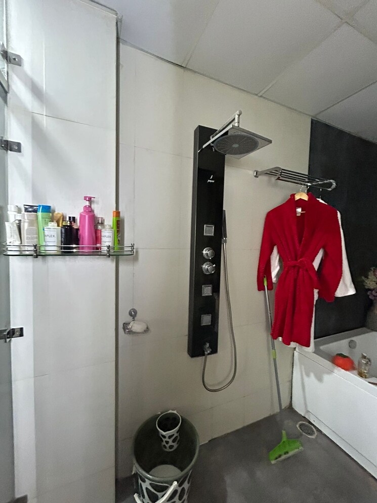 Attached Bathroom, parsvnath-exotica 3 Bedroom 2890 Sq.Ft. Apartment In Sector 53 Gurgaon 7269781