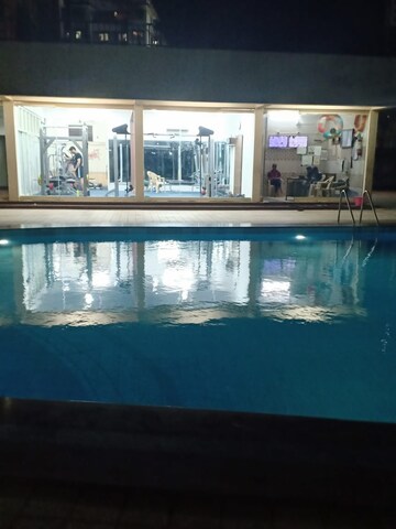 Swimming Pool in 3 BHK Apartment at Swapnalok Towers, Malad East – for Sale