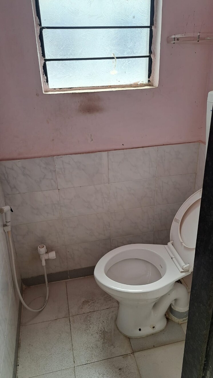 Bathroom, shriniwas-heights 1 Bedroom 555 Sq.Ft. Apartment In Pisoli Pune 7269983
