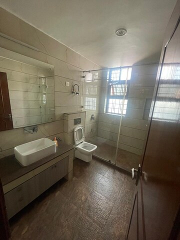 Bathroom in 5 BHK Villa at SS Mayfield Gardens, Sector 51 – for Sale