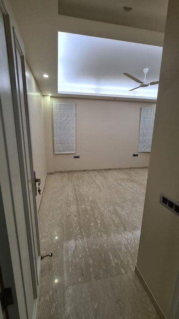 Room in 3 BHK Builder Floor at Indrapuram – for Sale