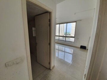 Room in 3 BHK Apartment at Hiranandani Rodas Enclave Rosemount, Ghodbunder Road – for Sale
