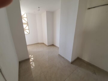 Building Lobby in 3 BHK Apartment at Hiranandani Rodas Enclave Rosemount, Ghodbunder Road – for Sale