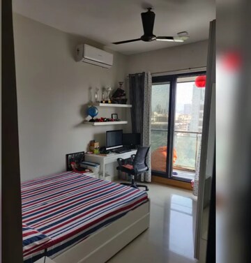 Room in 2 BHK Apartment at Veena Santoor Phase II, Kandivali West – for Sale