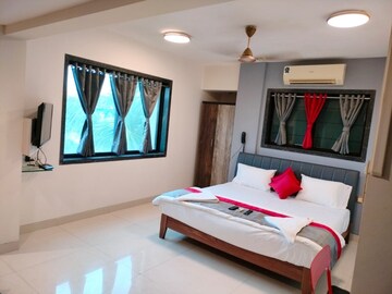 Bedroom in 3 BHK Apartment at Unique The Skyline, Mira Road – for Sale
