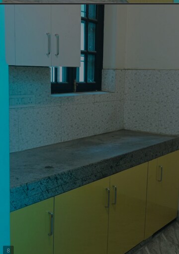 Room in 5 BHK Independent House at Iim Road – for Sale