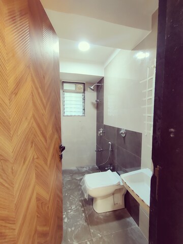 Bathroom in 2 BHK Apartment at Ruparel Vivanza, Byculla – for Sale