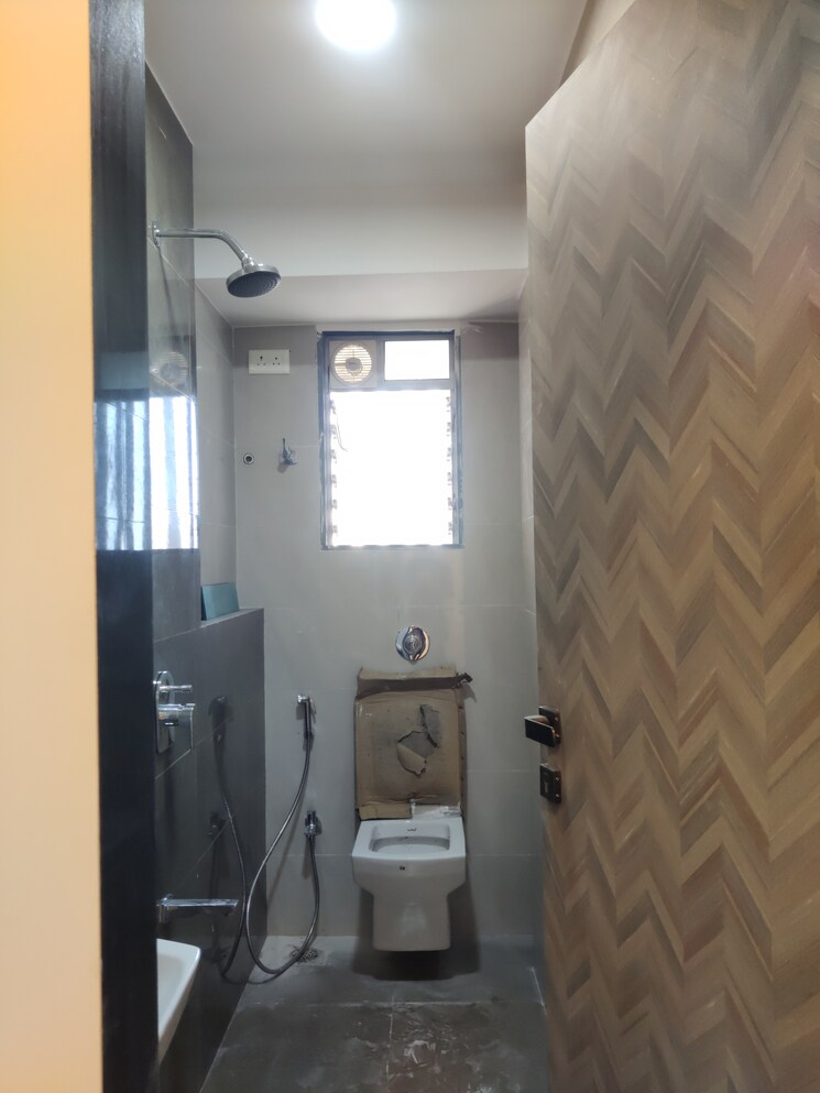 Bathroom, ruparel-vivanza 2 Bedroom 643 Sq.Ft. Apartment In Byculla Mumbai 7270632