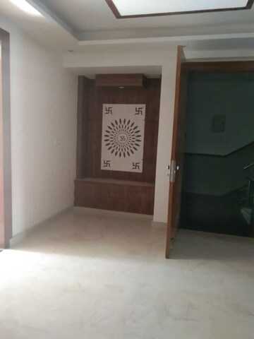 Room in 3 BHK Builder Floor at Puri Aman Vilas, Sector 89 – for Sale