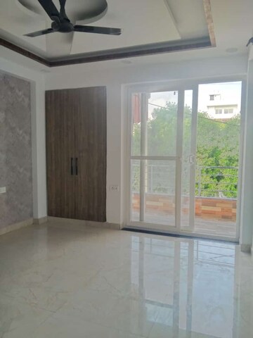 Room in 3 BHK Builder Floor at Puri Aman Vilas, Sector 89 – for Sale
