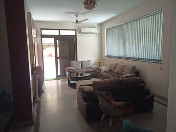 Living Room in 4 BHK Apartment at Purvanchal Silver Estate, Sector 50 – for Sale
