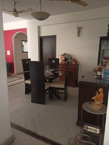 Living Room in 4 BHK Apartment at Purvanchal Silver Estate, Sector 50 – for Sale