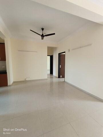 Room in 2.5 BHK Apartment at Apex Athena, Sector 75 – for Sale