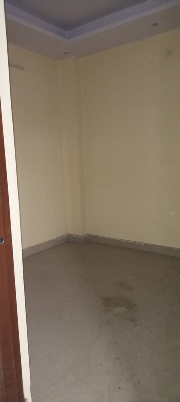 Room in 2 BHK Builder Floor at Mayur Vihar Phase 1 – for Sale