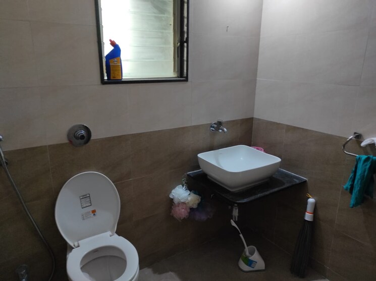 Bathroom, dynamic-linea 2 Bedroom 650 Sq.Ft. Apartment In Hadapsar Pune 7271357