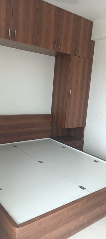 Room in 2 BHK Apartment at Signature Global The Roselia, Sector 95a – for Sale