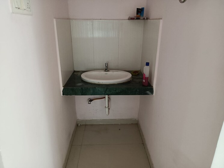 Attached Bathroom, suyash-nisarg-phase-i 2 Bedroom 1025 Sq.Ft. Apartment In Hadapsar Pune 7271375
