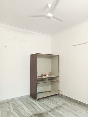 Room in 2 BHK Independent House at Sector 16 – for Sale
