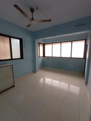 Room in 2 BHK Apartment at Agarwal And Doshi Complex, Vasai West – for Sale