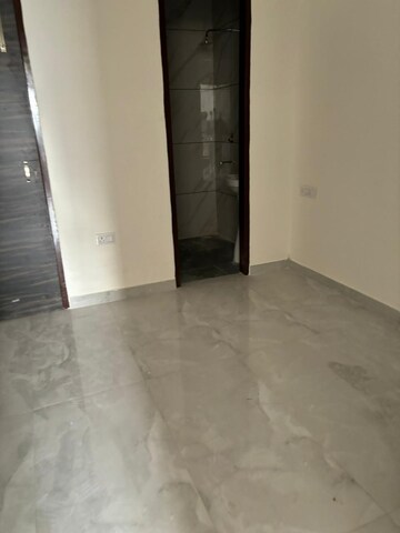 Room in 3 BHK Independent House at LudhianA-Chandigarh Hwy – for Sale