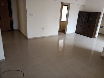 Room in 3 BHK Apartment at Mont Vert Biarritz, Baner – for Sale