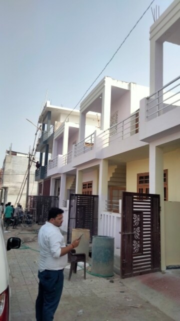 2 BHK Independent House – Exterior View View at Sultanpur Road - for Sale