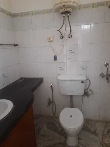 Bathroom in 3.5 BHK Builder Floor at Ardee City, Sector 52 – for Sale