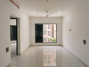 Room in 1 RK Apartment at Om Heights Malad, Malad East – for Sale