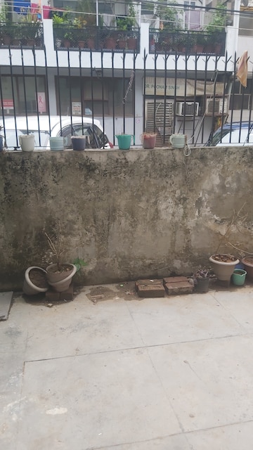 3.5 BHK Apartment – Exterior View View at Mayur Vihar Phase 1 - for Sale