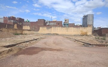 Plot For Sale in Defence Colony