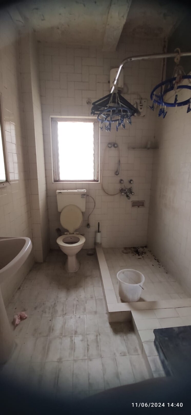 Bathroom, pushpa-vihar-chs 1 Bedroom 550 Sq.Ft. Apartment In Colaba Mumbai 7272473