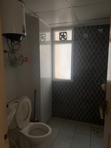 Bathroom in 3 BHK Villa at Amrapali Riverview, Amrapali Leisure Valley – for Sale