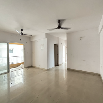 Room in 2 BHK Apartment at Siddha Xanadu Condominium, Bablatala – for Sale