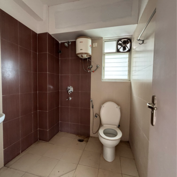 Bathroom in 2 BHK Apartment at Siddha Xanadu Condominium, Bablatala – for Sale
