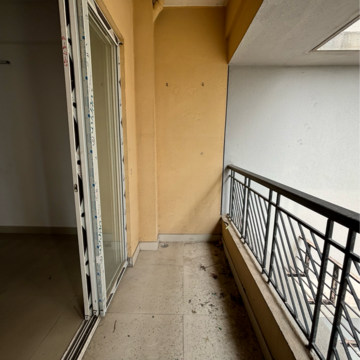 Balcony in 2 BHK Apartment at Siddha Xanadu Condominium, Bablatala – for Sale