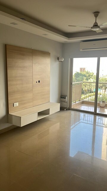 Room in 4 BHK Builder Floor at Eros Rosewood City, Sector 49 – for Sale