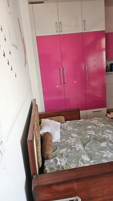 Furnished Amenities in 3 BHK Builder Floor at New Palam Vihar – for Sale