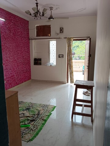 Room in 2 BHK Builder Floor at Lajpat Nagar – for Rent