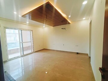 Room in 3.5 BHK Builder Floor at Sainik Colony – for Sale