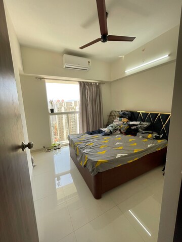 Bedroom in 2 BHK Apartment at Lodha Amara, Kolshet Road – for Sale
