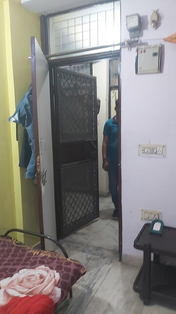 Master Bedroom in 2.5 BHK Builder Floor at Patparganj – for Sale