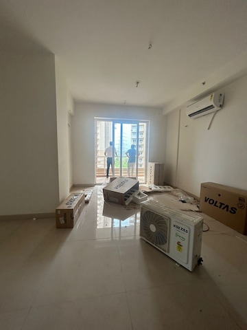 Living Room in 2 BHK Apartment at DLF Regency Park I, Dlf Phase iv – for Sale
