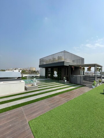 4 BHK Builder Floor – Exterior View View at DLF Royale Residences, Dlf Phase I - for Sale