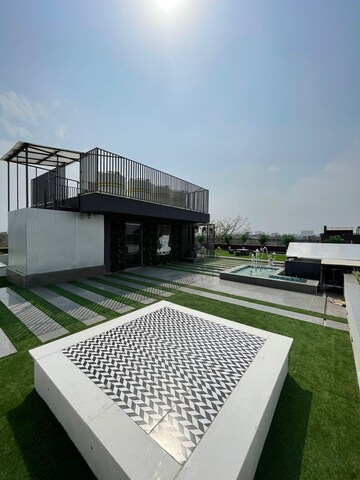 4 BHK Builder Floor – Exterior View View at DLF Royale Residences, Dlf Phase I - for Sale