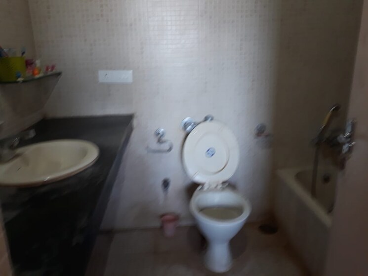 Bathroom, windsor-avenue 4 Bedroom 2000 Sq.Ft. Apartment In Wanowrie Pune 7273467