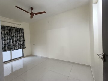 Bedroom in 2.5 BHK Apartment at Godrej Central, Chembur – for Rent